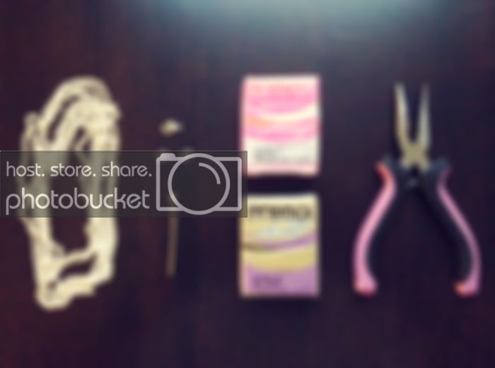 DIY simple triangle necklace by creative index